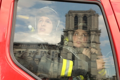 Notre-Dame in Flammen Szenenbild 2